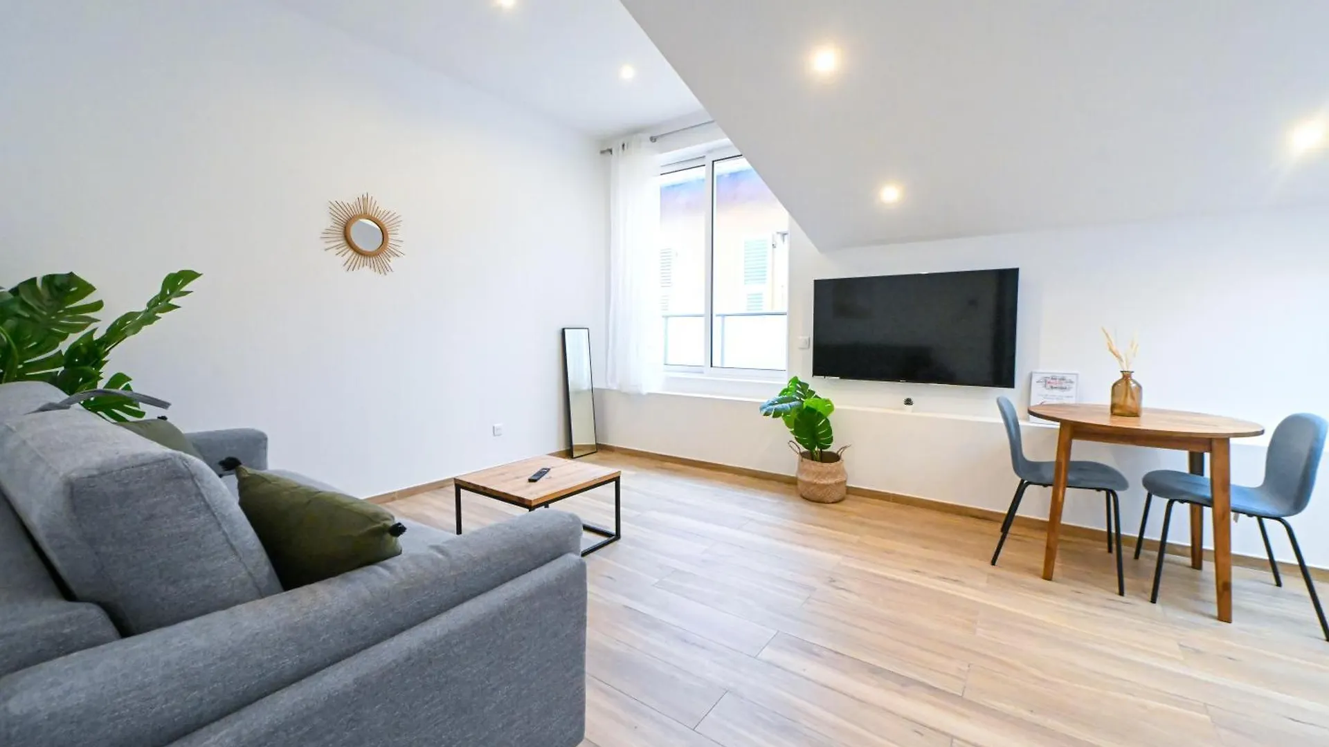 Beau Studio Cozy Centre Ville Et Plages N13 Nizza Franciaország